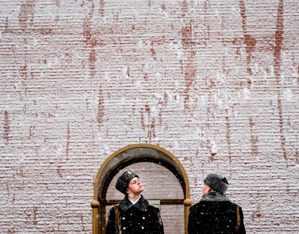 Tuyết rơi dày nhất thế kỷ, Moscow chìm trong mùa đông trắng xóa